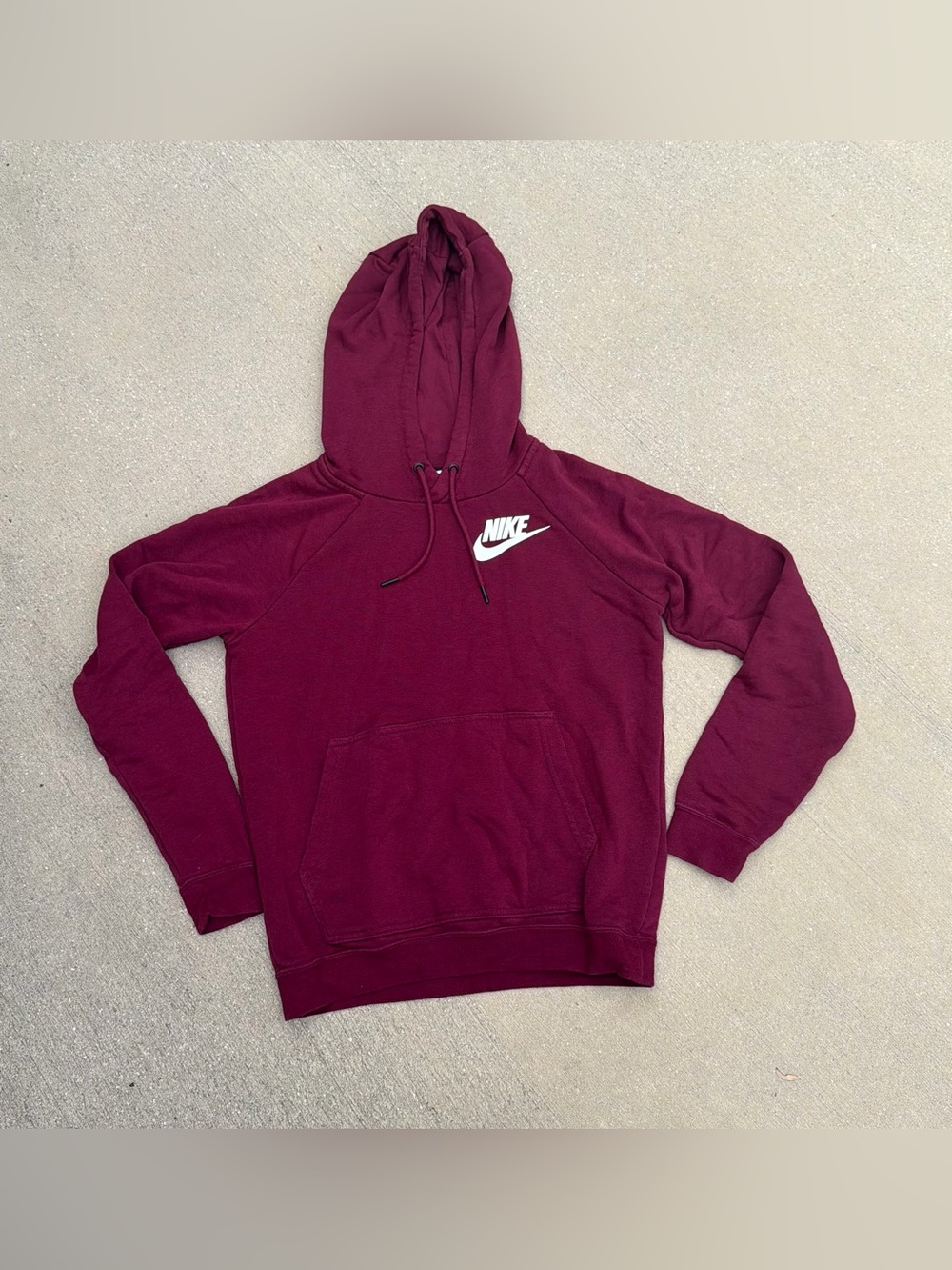 Nike Athleisure Burgundy Women’s XS Hoodie - Picture 2 of 9